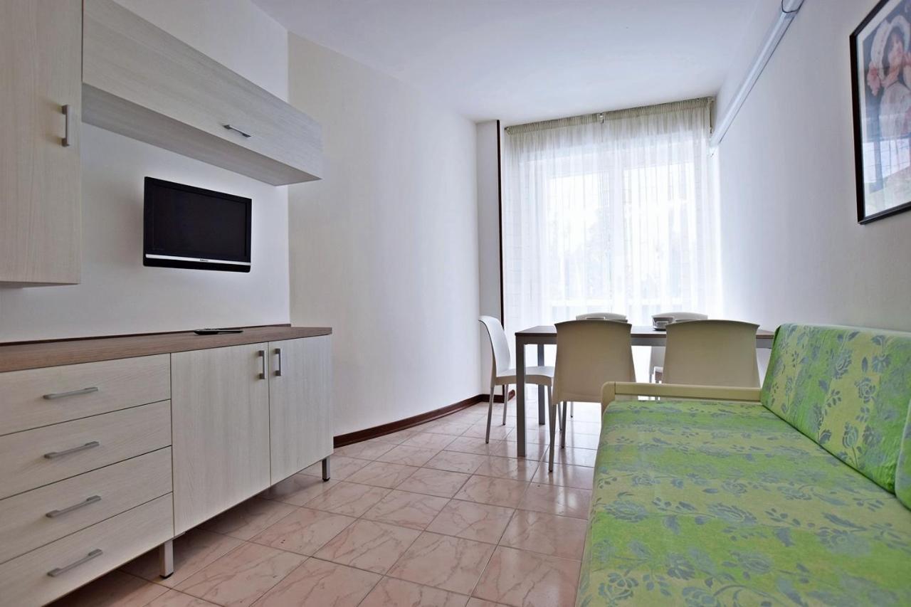 Condominio Luna 1 Lignano Sabbiadoro Exteriér fotografie